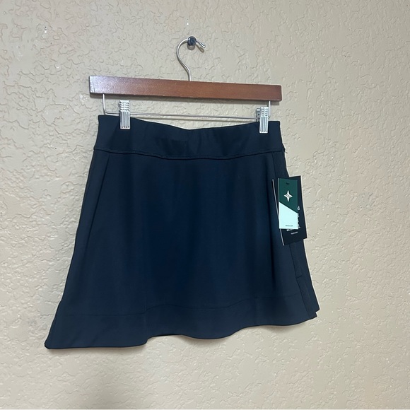 Tuckernuck black skirt with hoker shorts underneath size small brand new - Picture 2 of 10